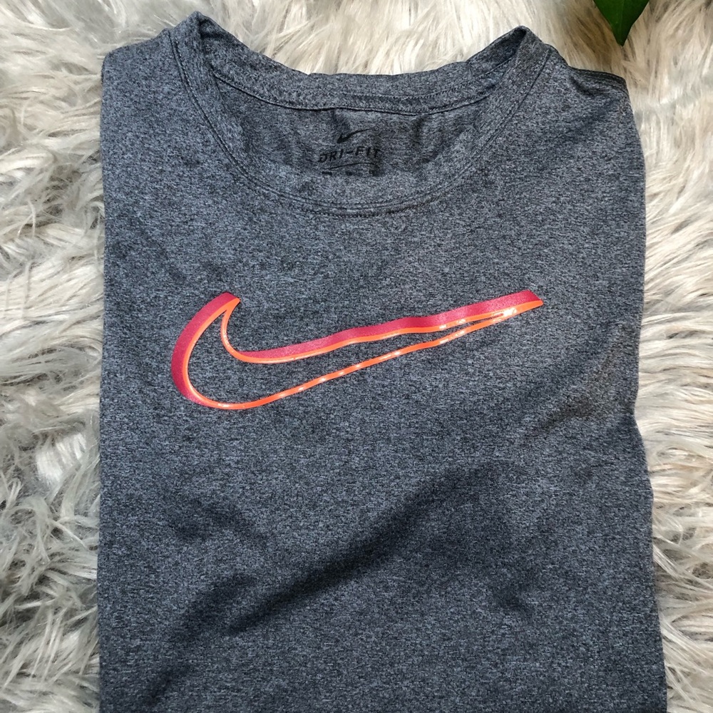 Nike Kids Gray T-Shirt with Swoosh